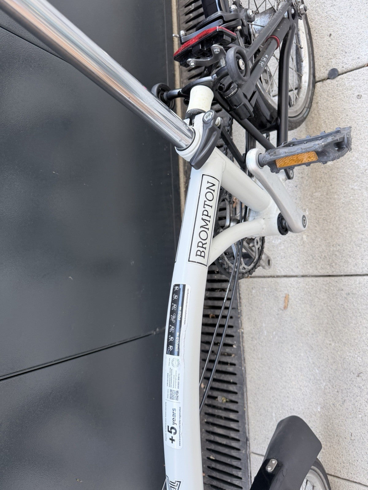 Brompton Folding Bike - A Line 3-speed - White 2024 Model