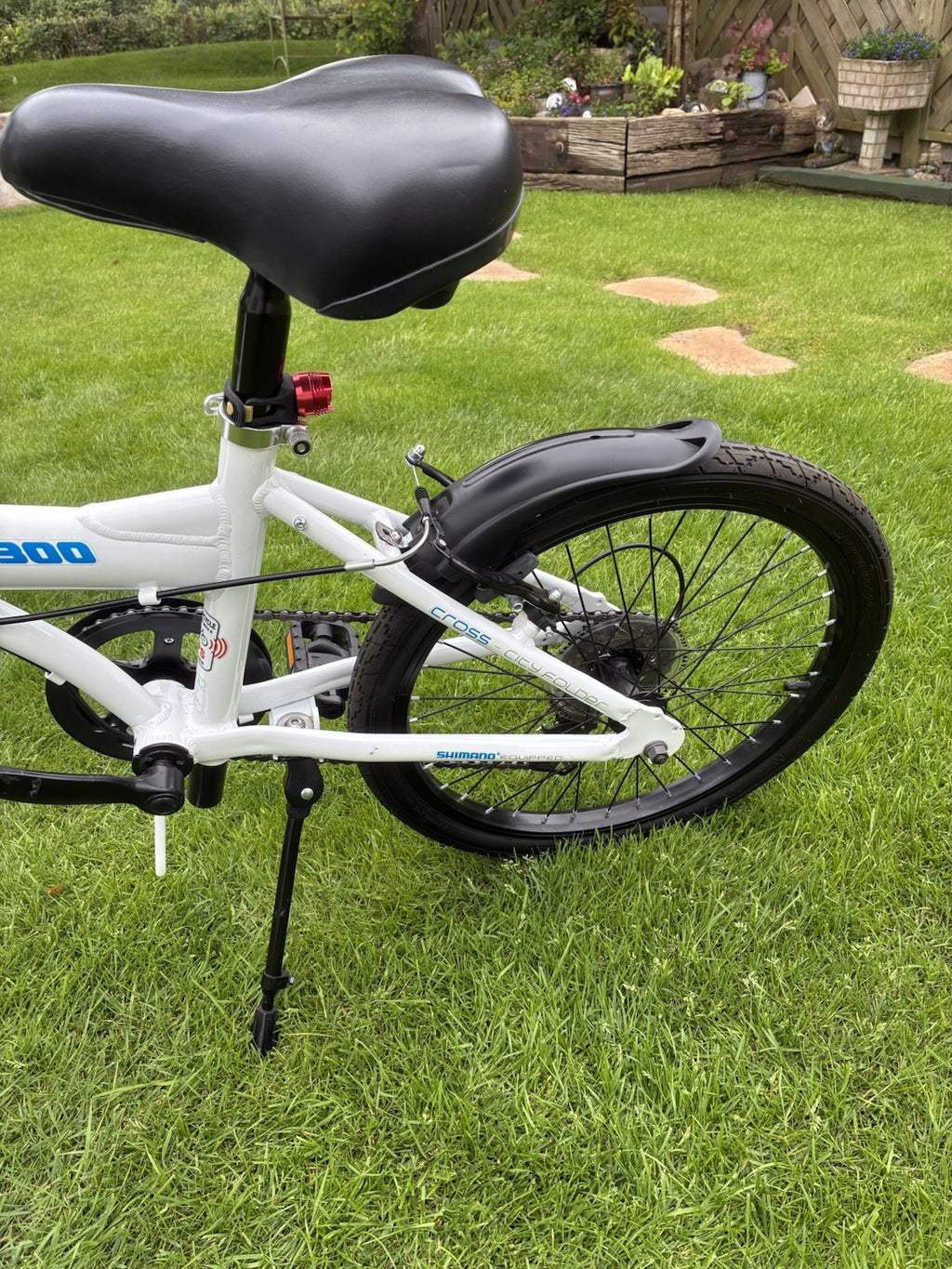B'TWIN Tilt 500 Folding Bike 20 in Aluminium Red. Also a Cross CRF300.