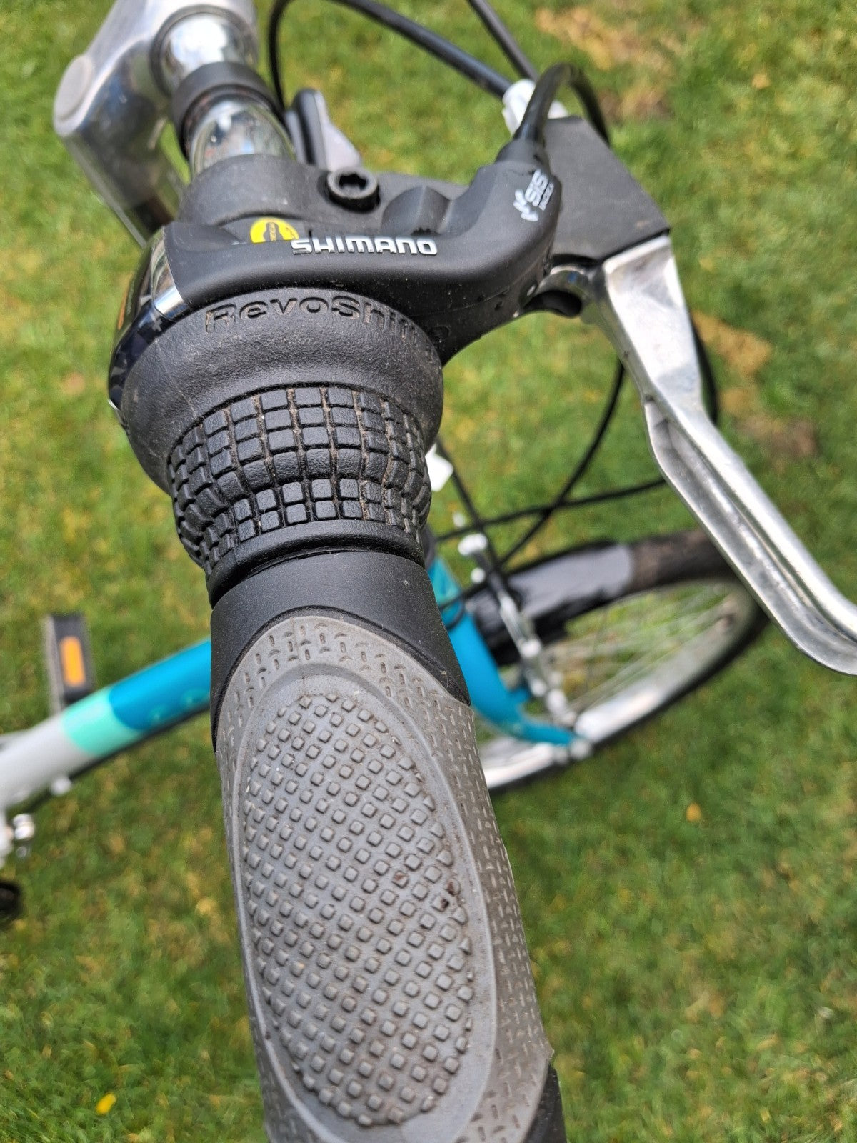 Compass Folding Bikes 20" Blue White 6 Speed Shimano V-Brake Mudguards Rack