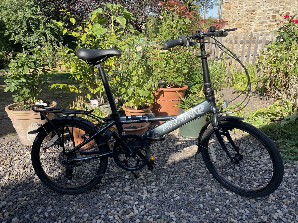 Raleigh Boardwalk Air Lite Folding Bicycle / Bike - Very Good Condition