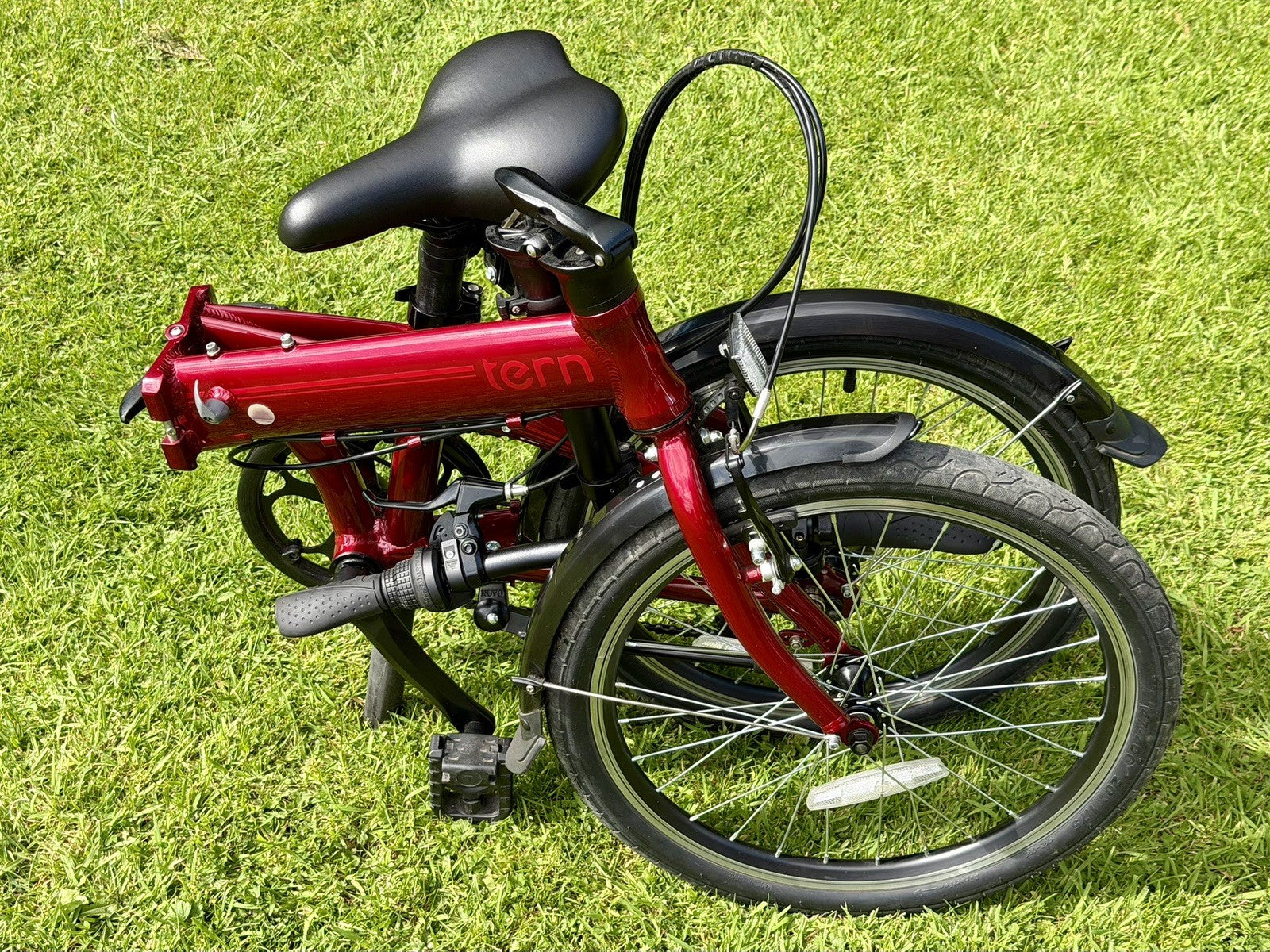 Tern Link A7 Folding Bike - Metallic Red - Rarely Used - Excellent Condition