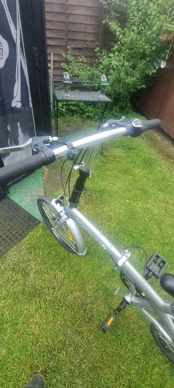 Ventura Stowaway Folding Bike 20 Wheels Excellent Condition Collection Only