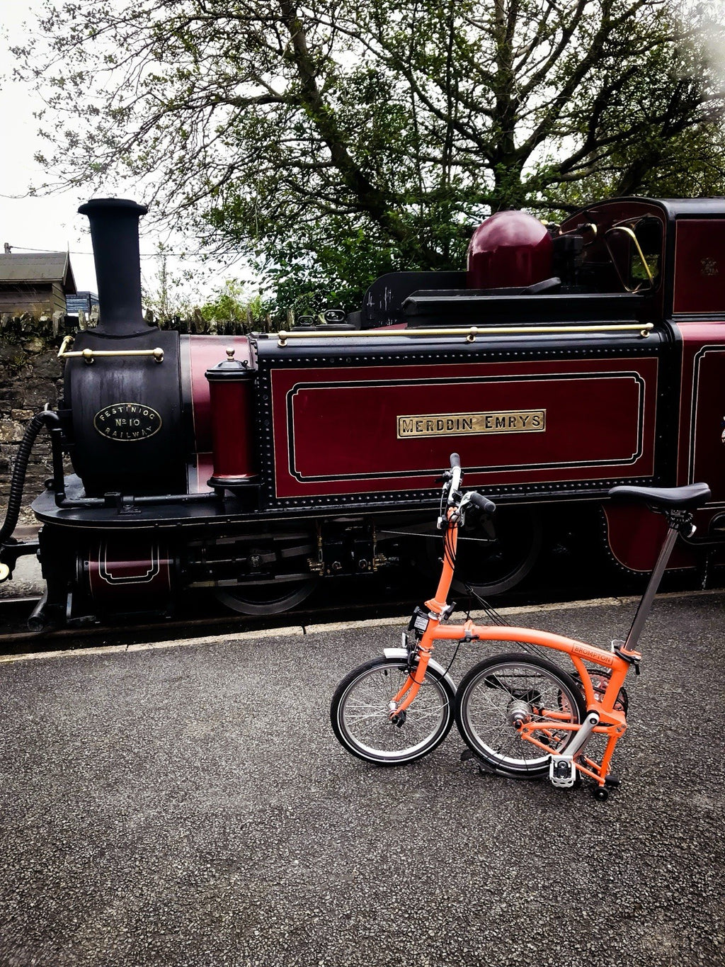Brompton C Line Explore 6 Speed Fire Coral (09/2022) – Extras Included