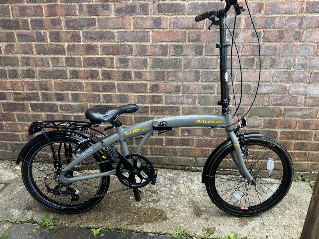 Raleigh Evo Two 20in Folding Bike 6 Speed V-Brake Rack Mudguards Grey Black