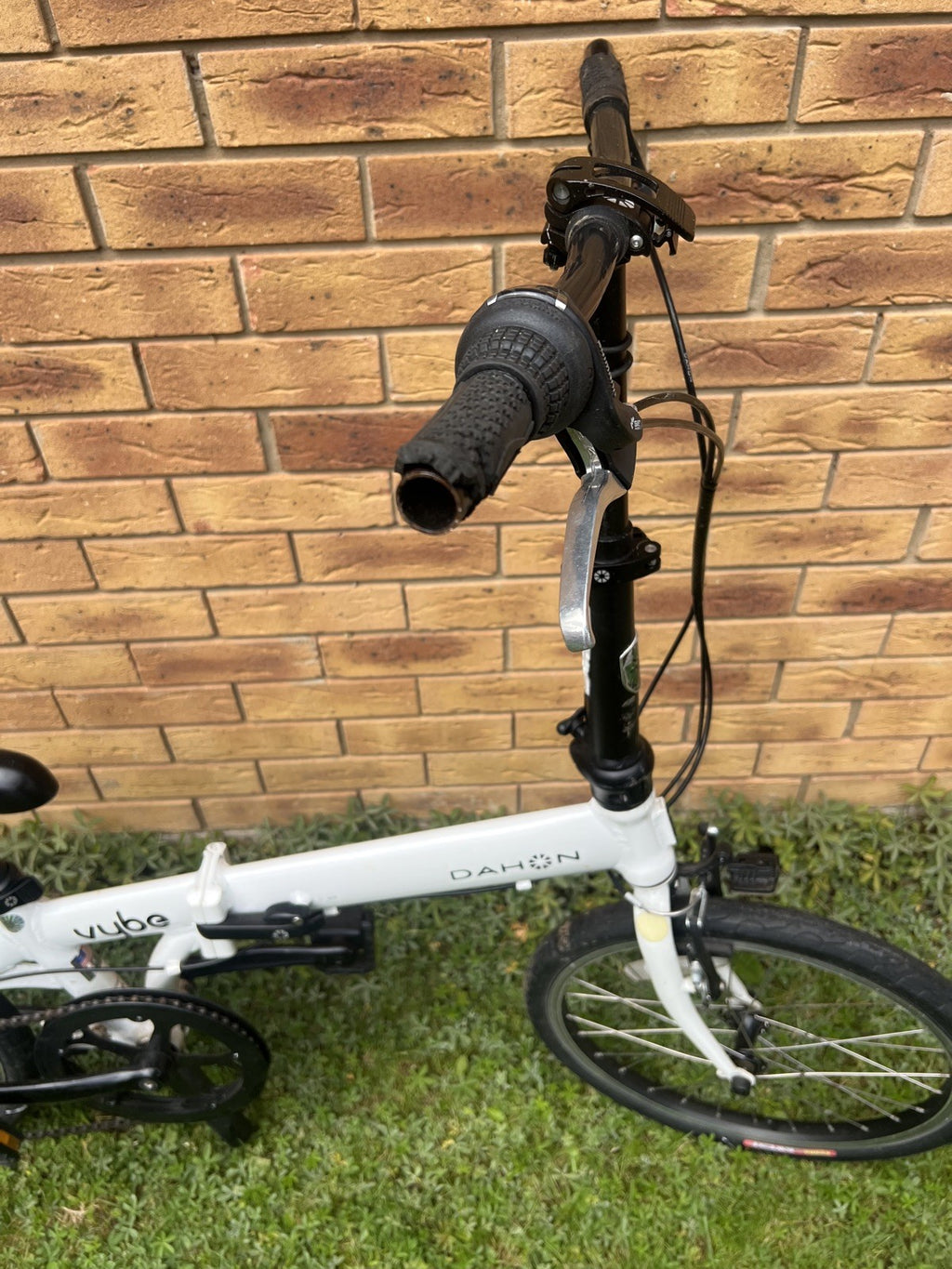 Dahon Vybe D7 Folding Bike (£599 New) white happy to ship