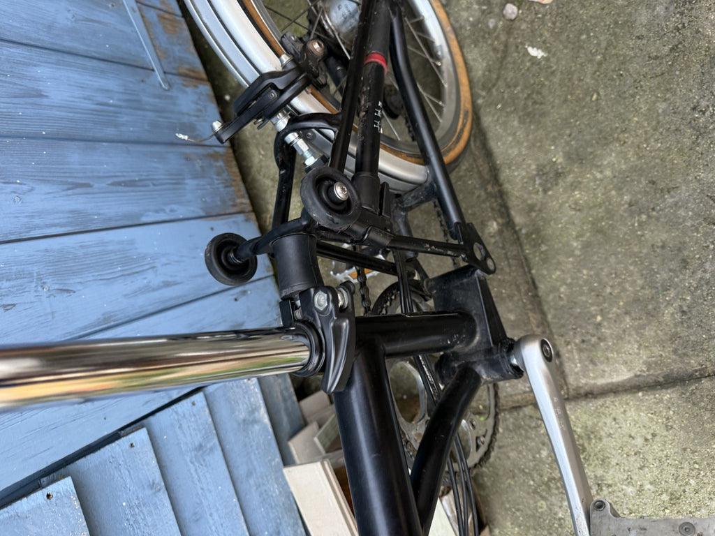 Brompton M6L 2022 black with accessories