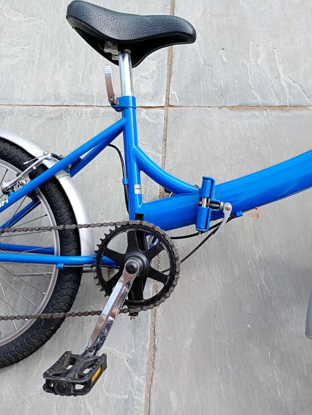 Raleigh Folding Bike 20-inch Wheels