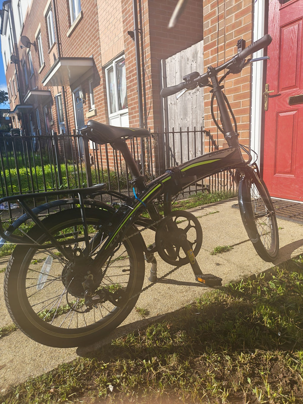 Carrera Crosscity E folding bike , 20'' wheels, black/green