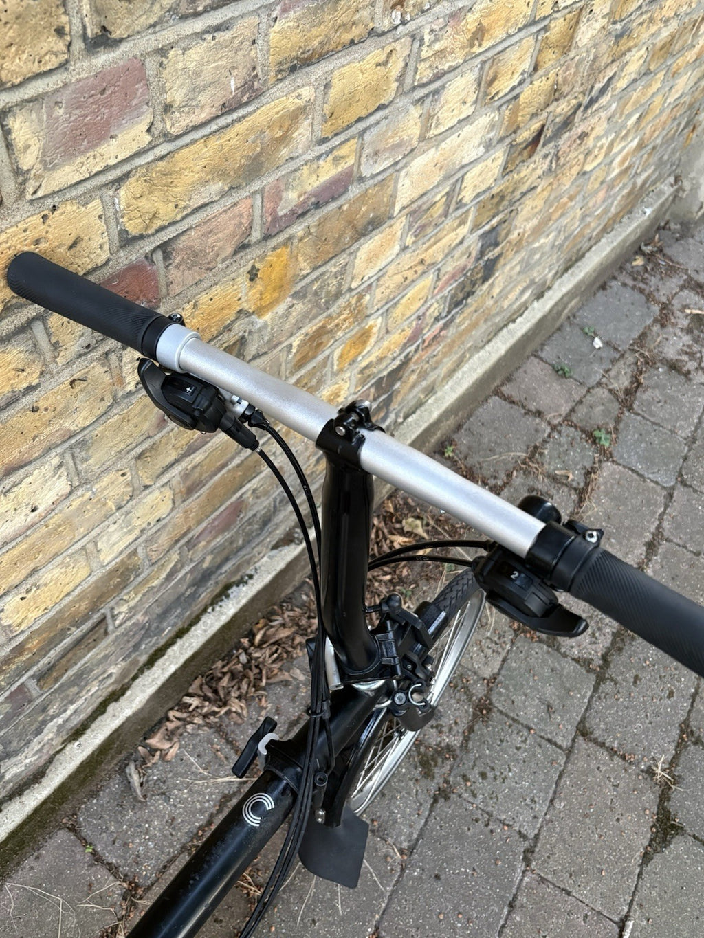Brompton 2020 Folding Bicycle - S6L - Matte Black With Mudguards - Used