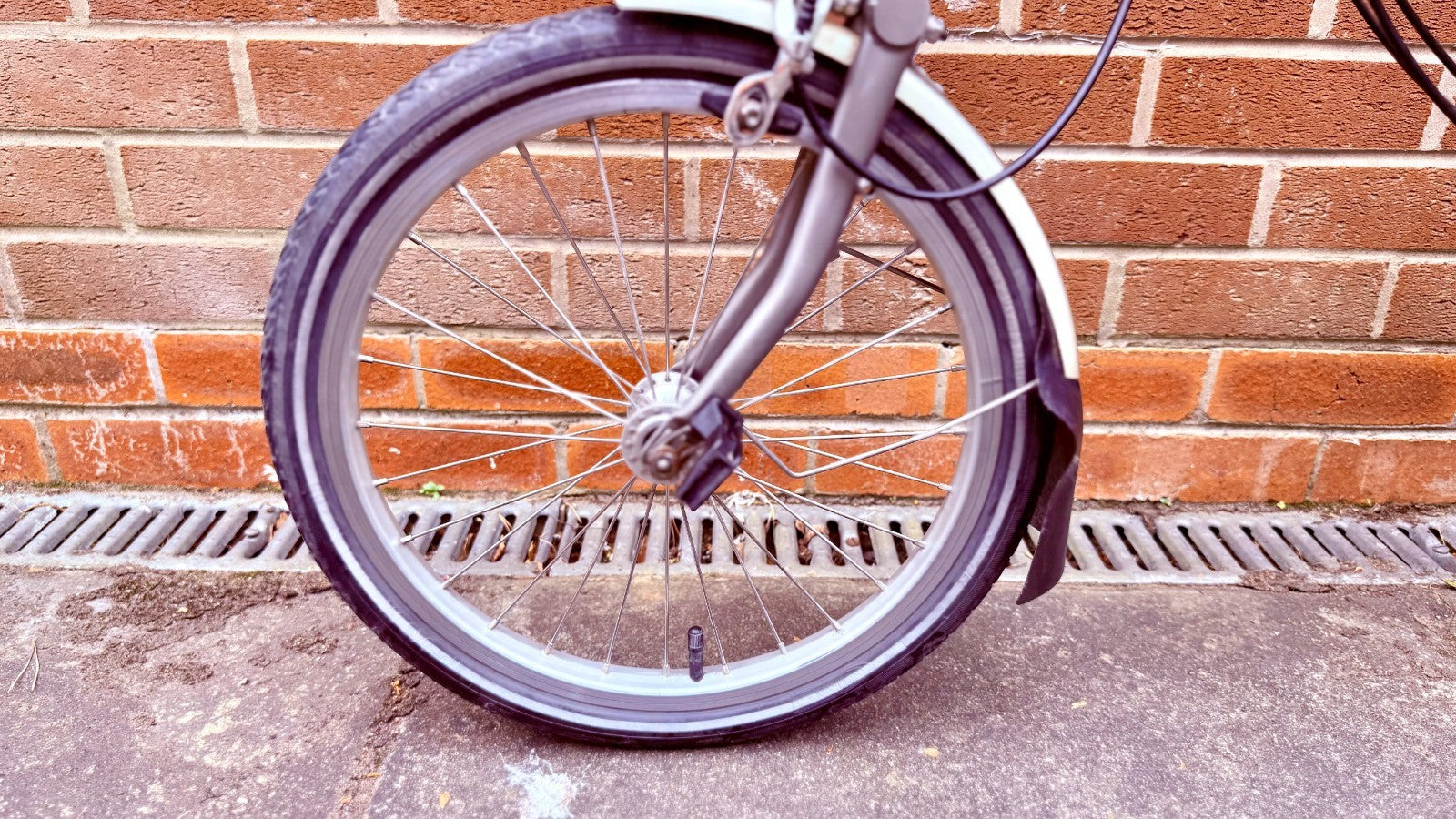 Brompton M6L-X Titanium C Line 6 Speed Very Good Used Condition FREE POSTAGE