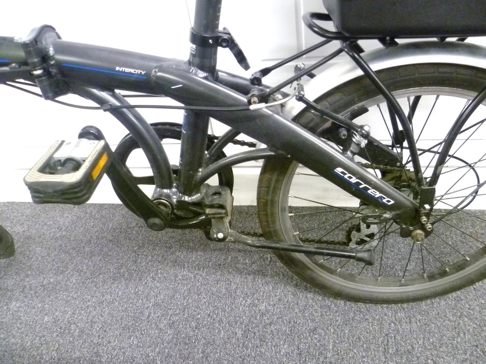 Carrera Intercity Folding Bike 20”wheels 8 Speed Shimano