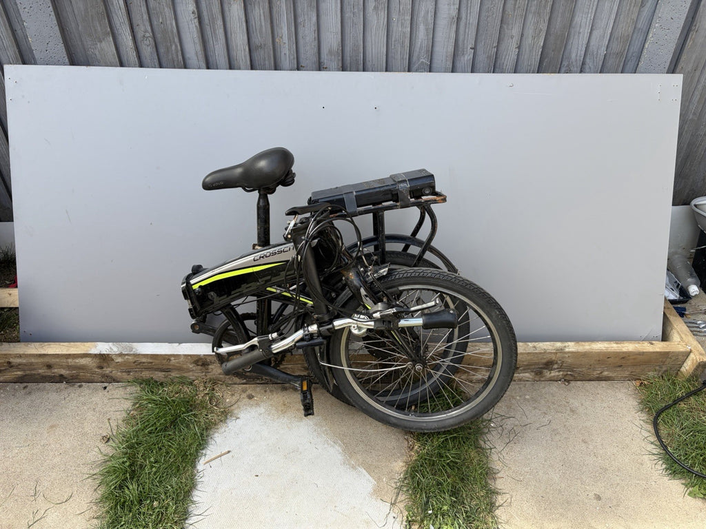 Carrera Cross City Folding Bike