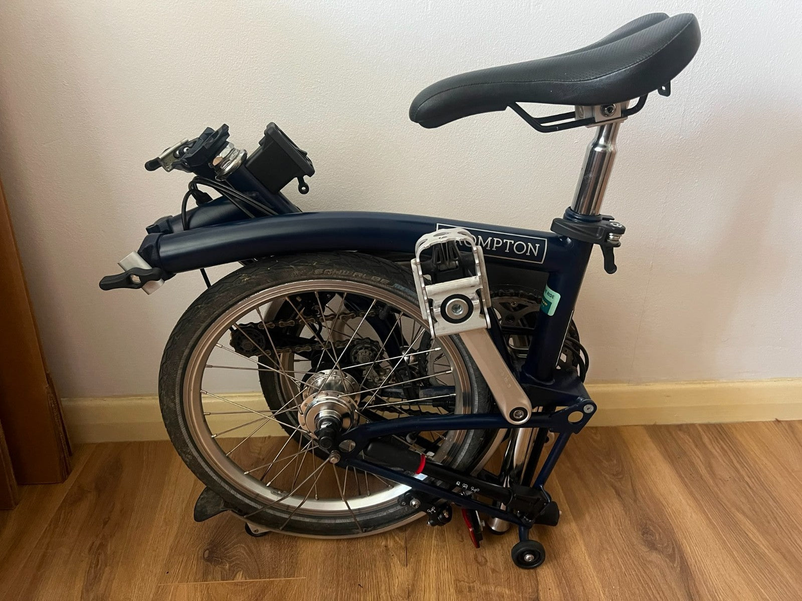 Brompton C Line M6L (6 Speed) folding bicycle - Navy BLUE (Excellent CONDITION)