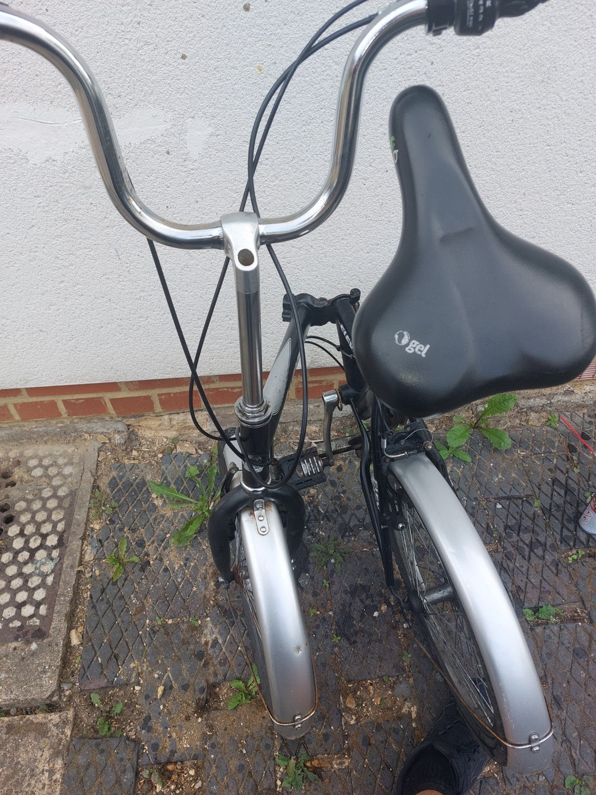 Challenge Flex Folding Bike+2 Lockers+wheel Pump