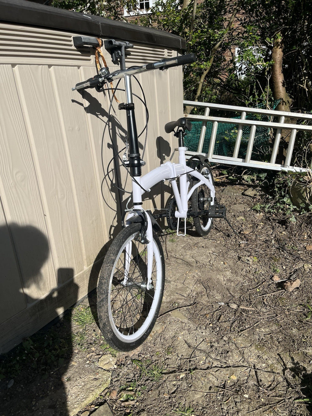 20 inch Unisex Folding Bike Adult City Bike 7 Speed Disc Brakes Bicycle White