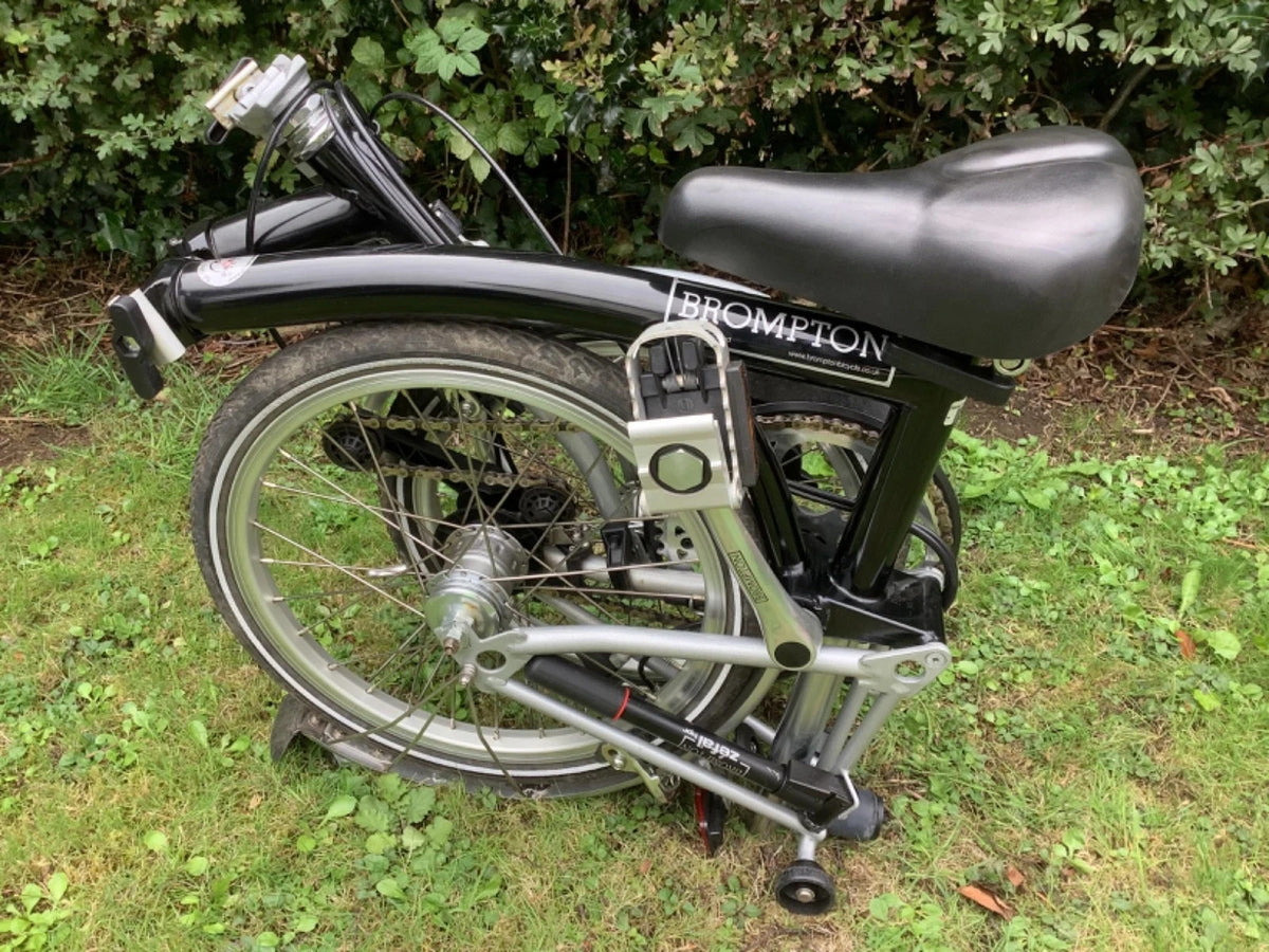 Brompton  M6L (6 Speed) folding bicycle -  (Mint Condition)