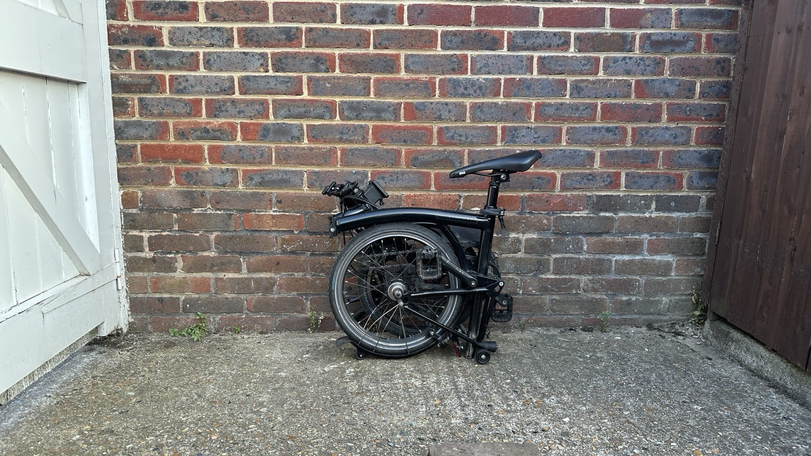 Brompton M6L 2019 6 Speed Folding Bicycle Black edition