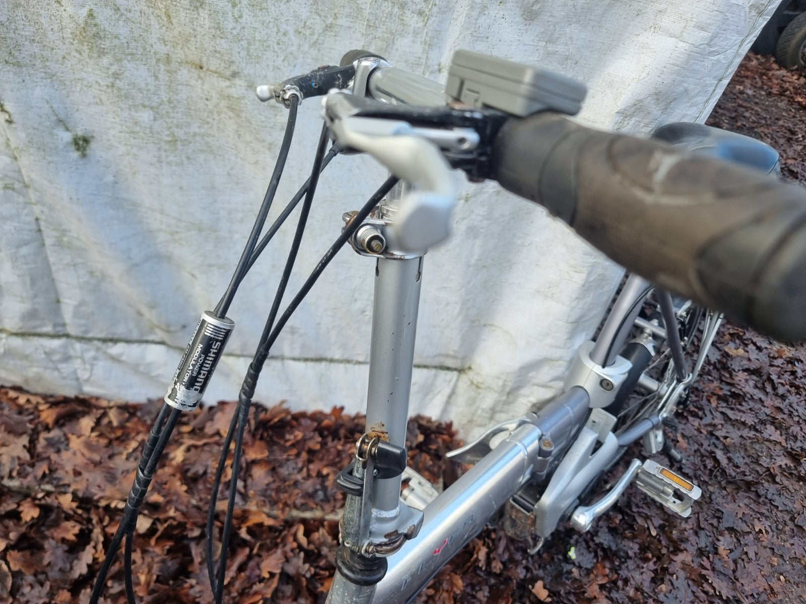 Flyer Folding E Bike With Built In Motor At The Pedals