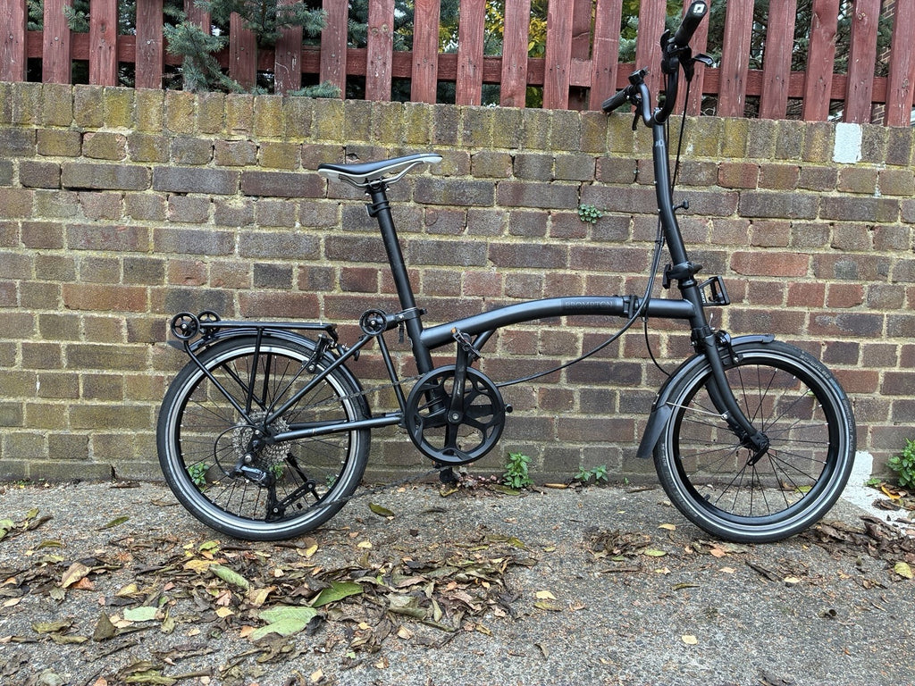 Brompton C line  Folding Bike 9 speed  16in Black 23cm