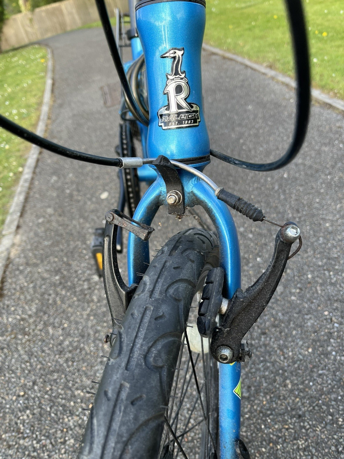 Raleigh Ugo Folding Bike - Blue. Great Deal. Go Cycle Around Your Area