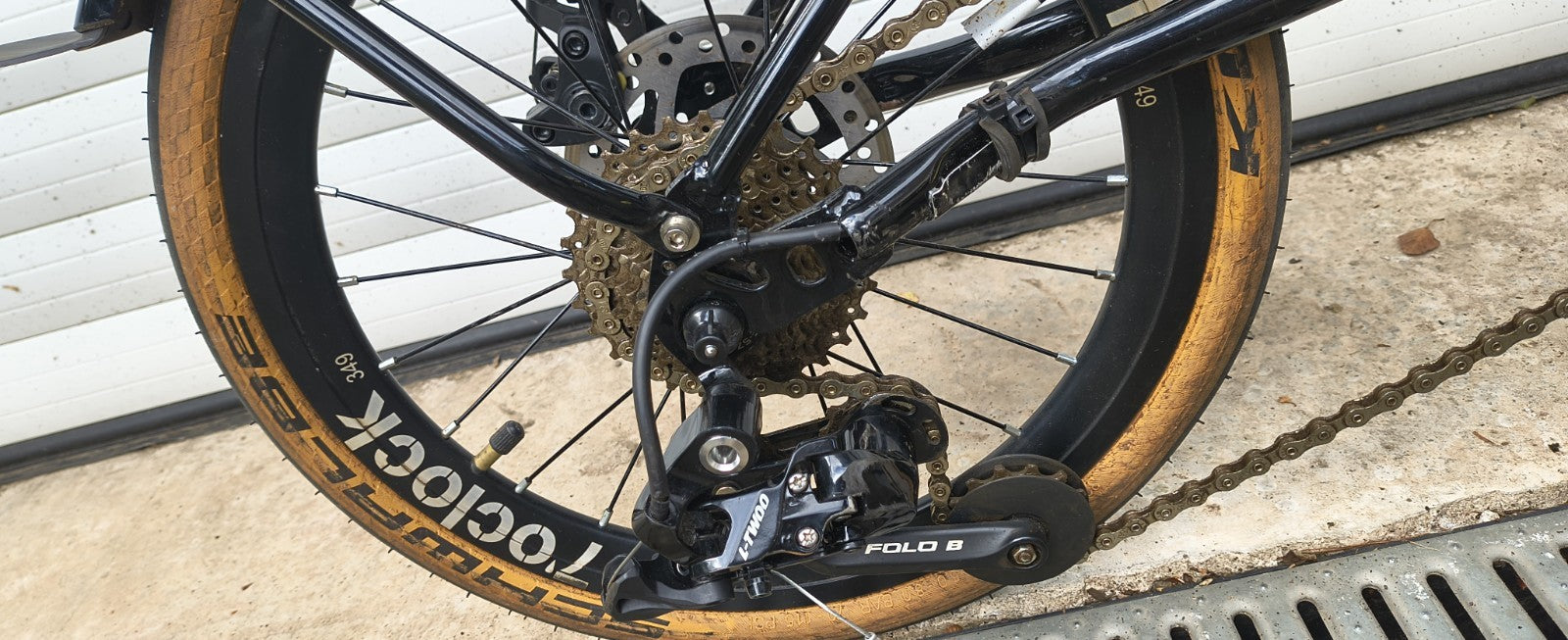 Avro Folding Bike, 16'' Wheels, 9 Speed, Disc Brakes. Alternative To a Brompton.