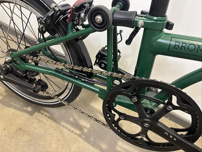 Brompton C Line 2 Speed 2023 Mid Handlebar Folding Bike - Racing Green