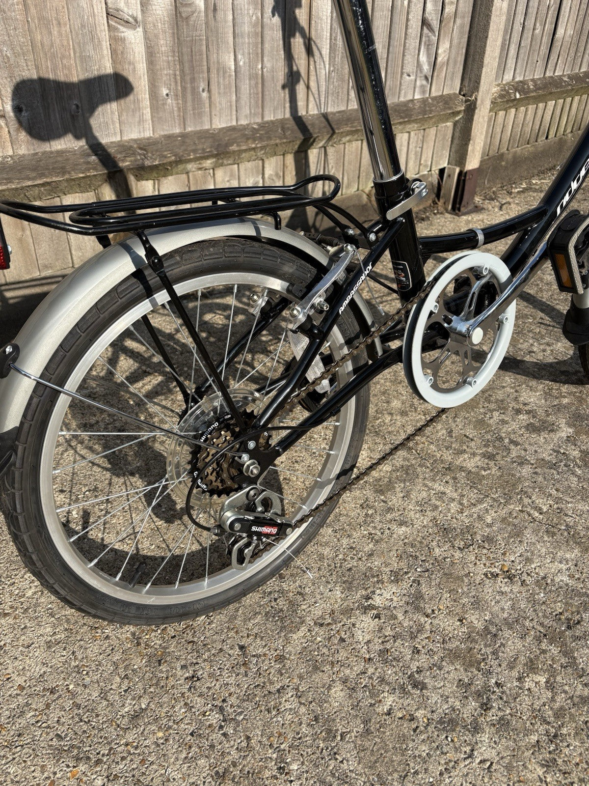 Ridgeback Ambassador Folding Bike 20” Wheels, 6 Speed Shimano, NEW