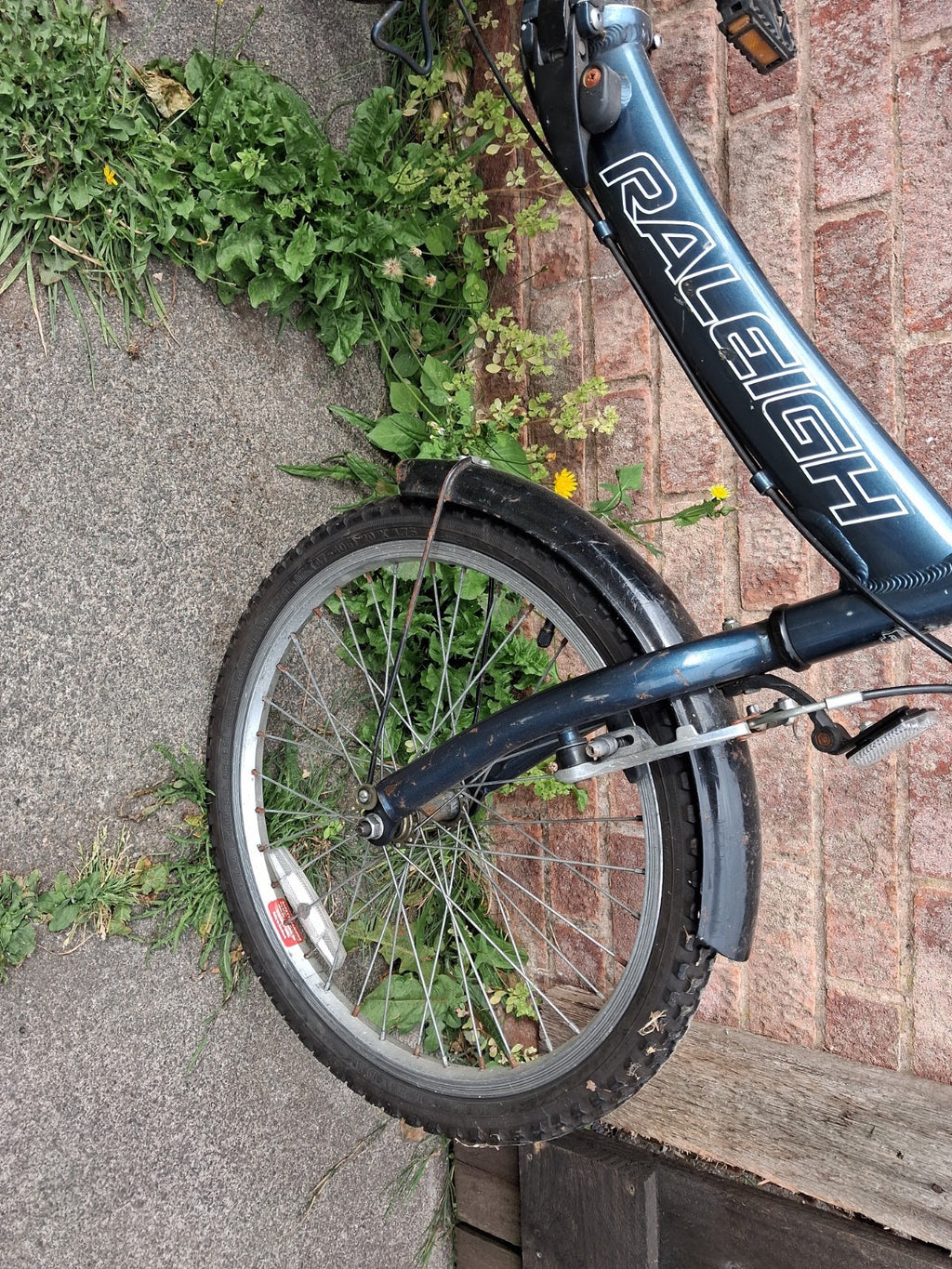 Raleigh Swift Folding Bike 6 Shimano Gears