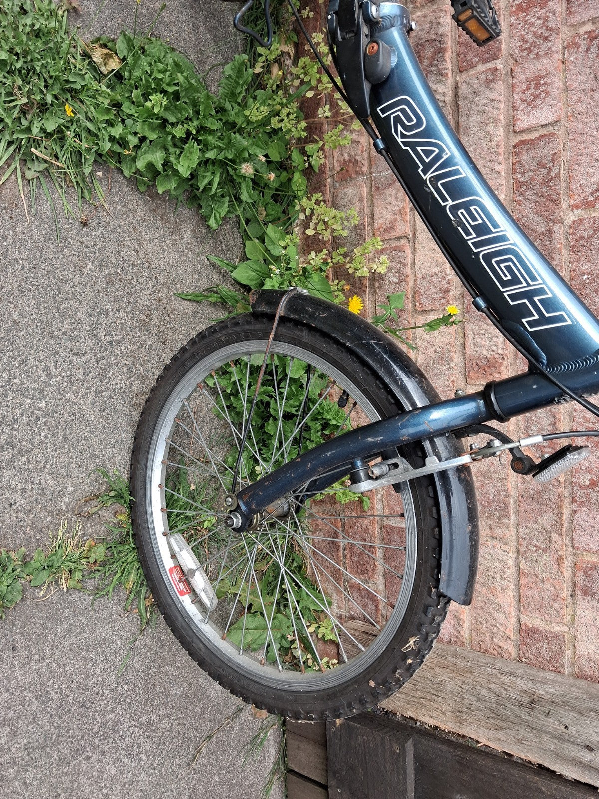 Raleigh Swift Folding Bike 6 Shimano Gears