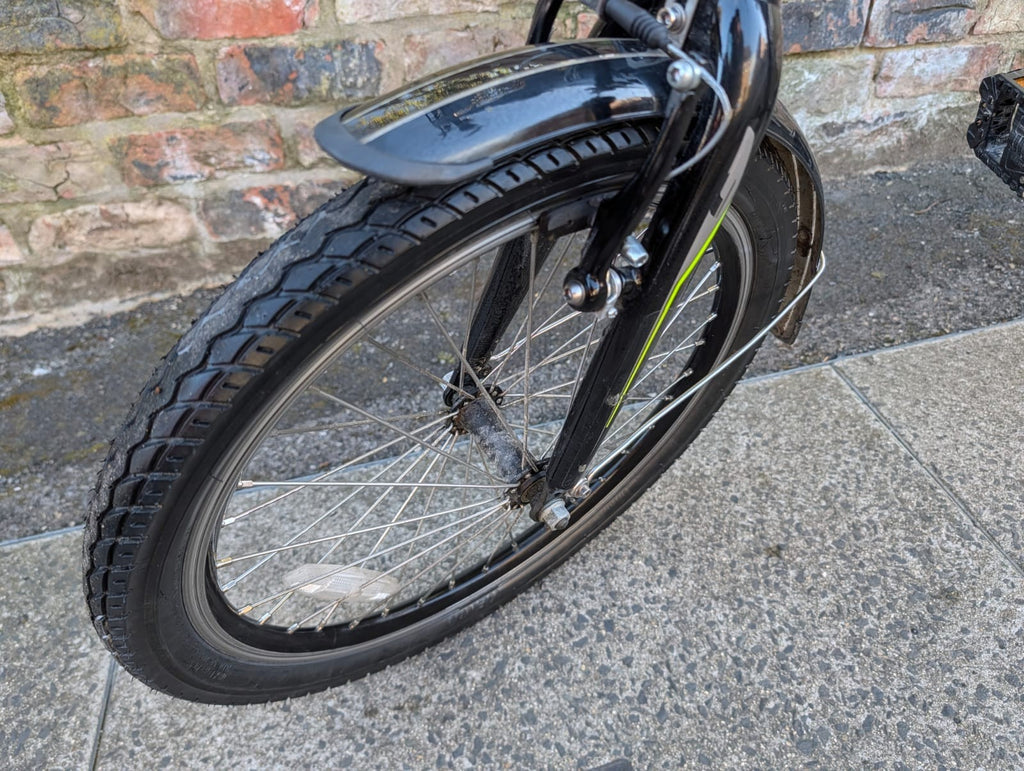 Carrera Crosscity Folding Bike – NEW Battery – Includes Panniers & Lights