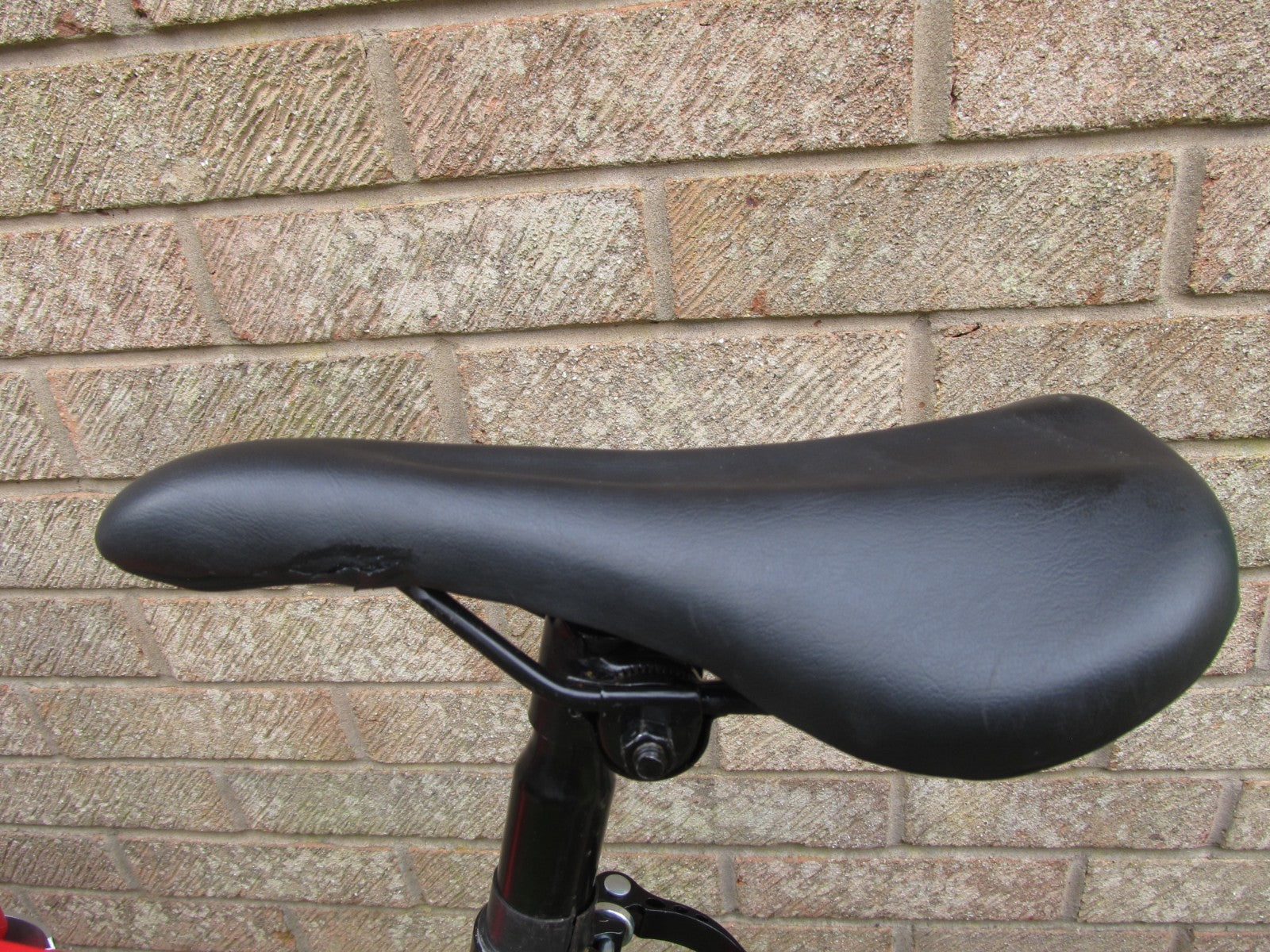 BIKE - MOUNTAIN BI FOLD - 26" WHEELS - DISC BRAKES  UNISEX - EXCELLENT CONDITION