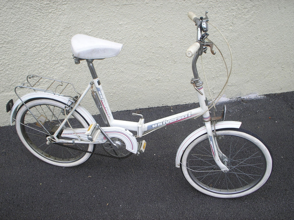 Universal girls small ladies 1980s folding vintage retro bicycle bike cycle