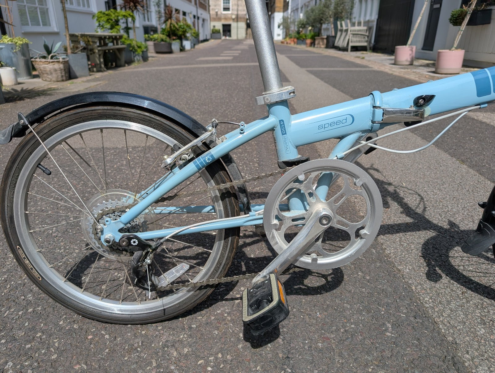 Dahon Speed D7 folding bike with Abus D-lock - ideal commuter - great condition