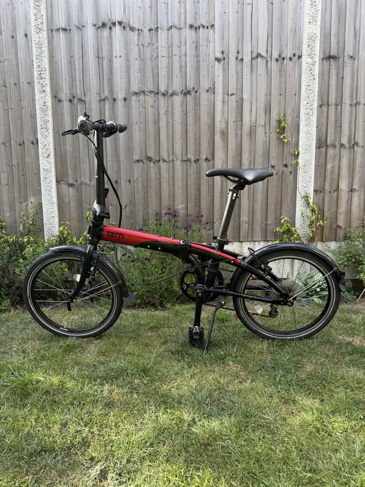 Tern Link D8 Folding Bike - Lightweight In Good Condition