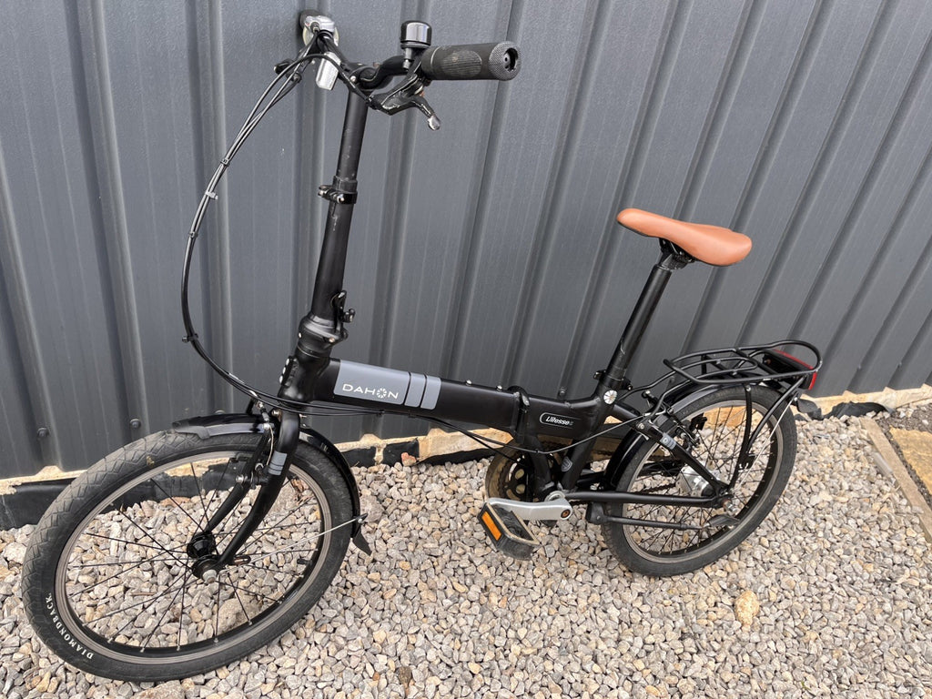 Dahon Vitesse D7HG Folding bicycle.