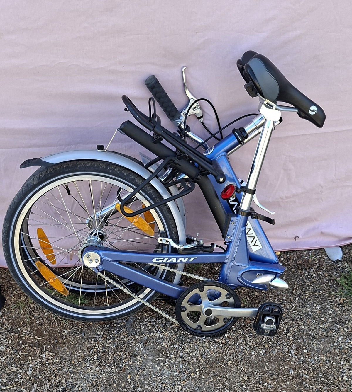 Giant "Halfway" 20in Folding Aluminium Bike,  1-Speed Mint Condition 2 Available
