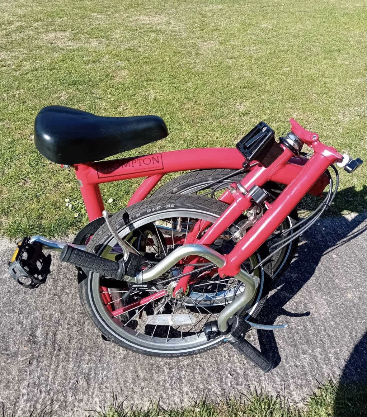 Brompton M3E Folding Bicycle 2011 Excellent Condition Red