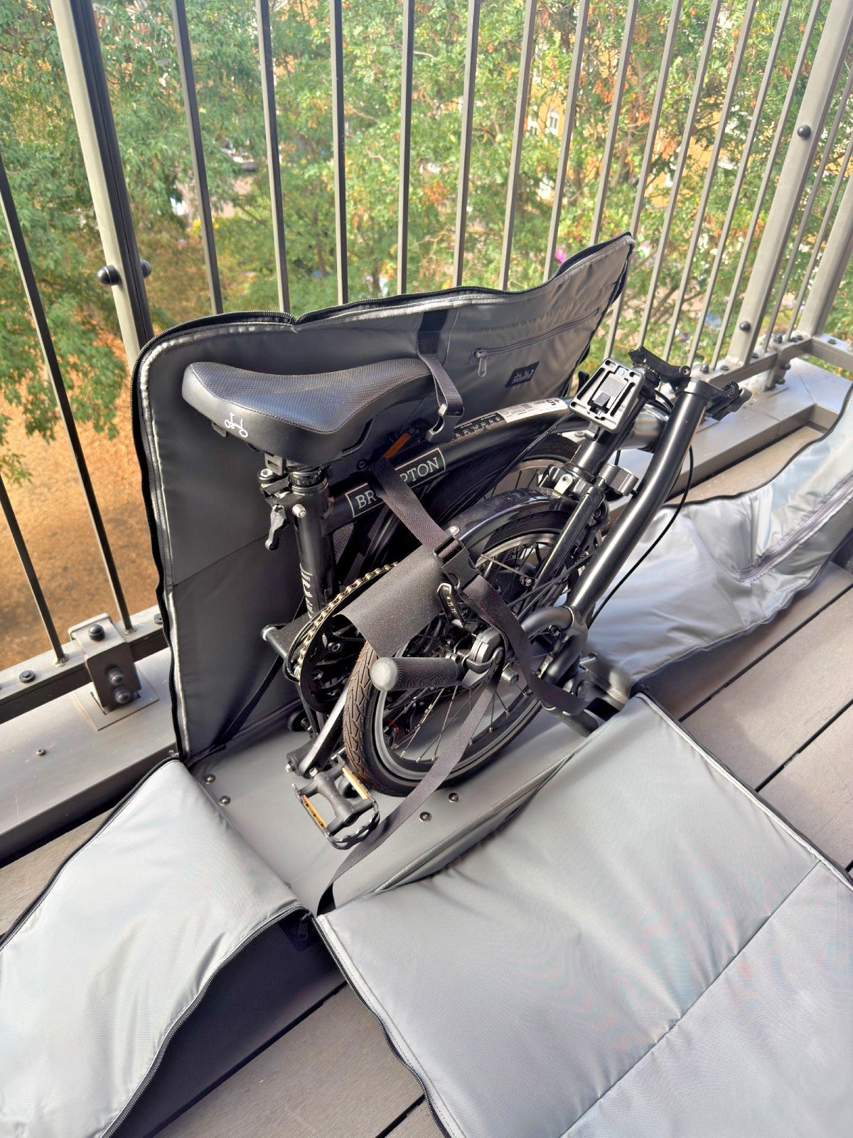 2024 Brompton C Line 6 Speed Black + Wheeled Travel Case, Pump & Kryptonite Lock
