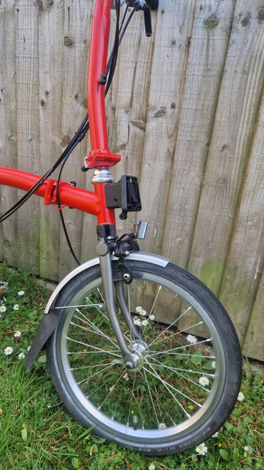 Brompton M6L Superlight Titanium 6 Speed - Red - Very Good Condition