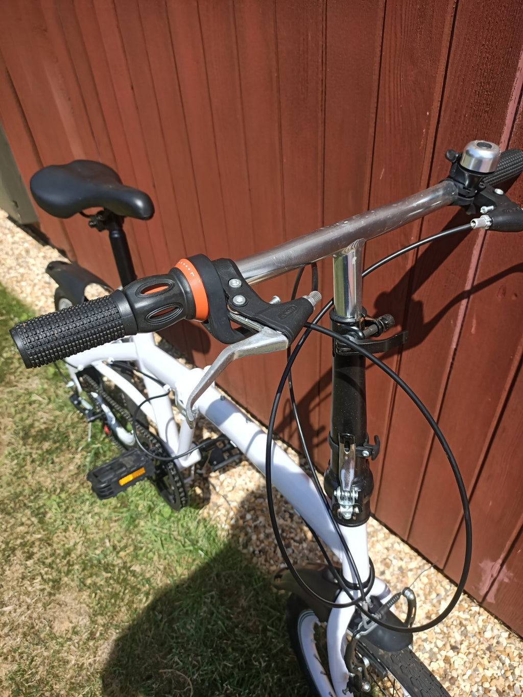7 Speed 20" Folding White Bike with stand #1216