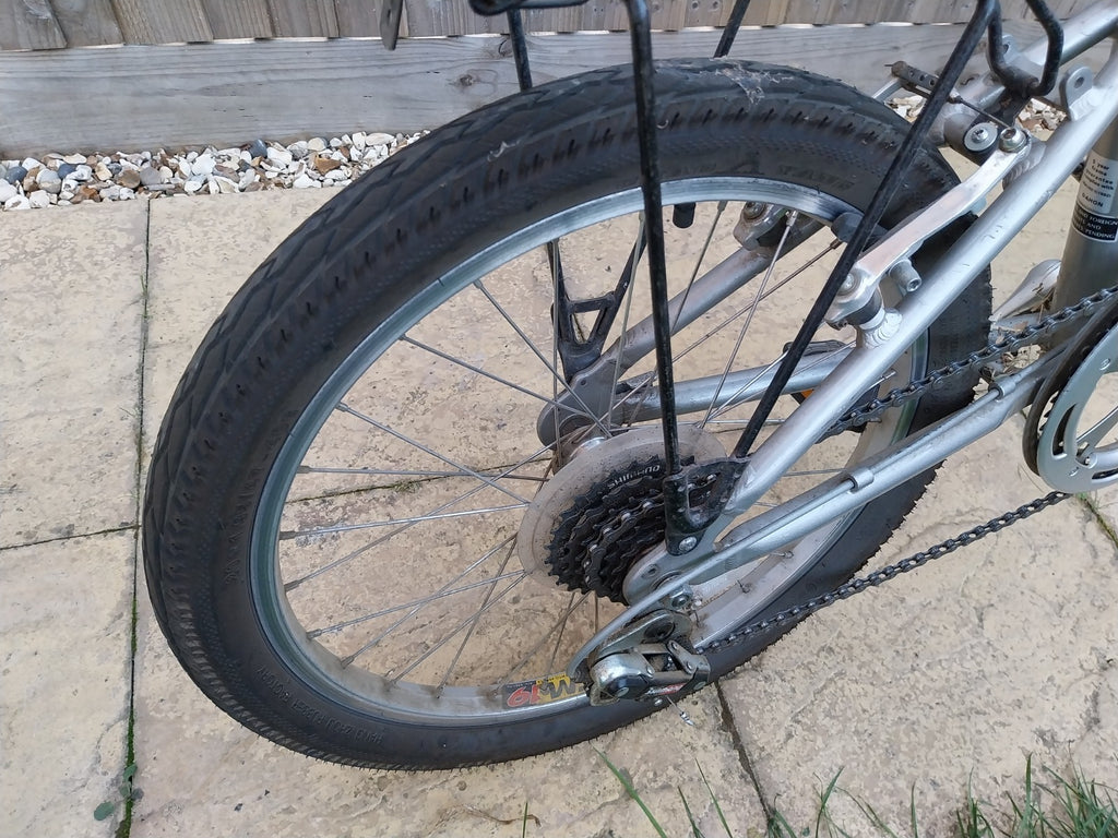 Folding 20-inch bike, Saracen Compact, 6 speed