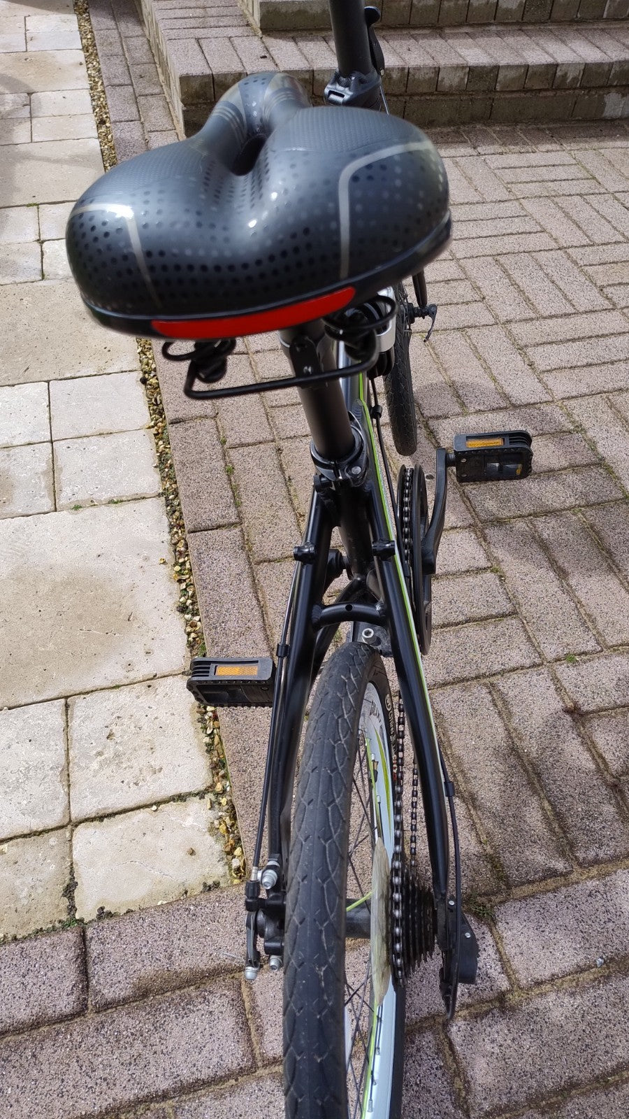 20" Wheel Lightweight Folding Bike 7 Speed And Dual Disk Brakes