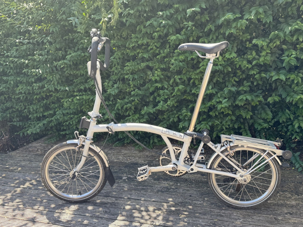 Brompton 2012 P6R folding bicycle 6 Speed, White