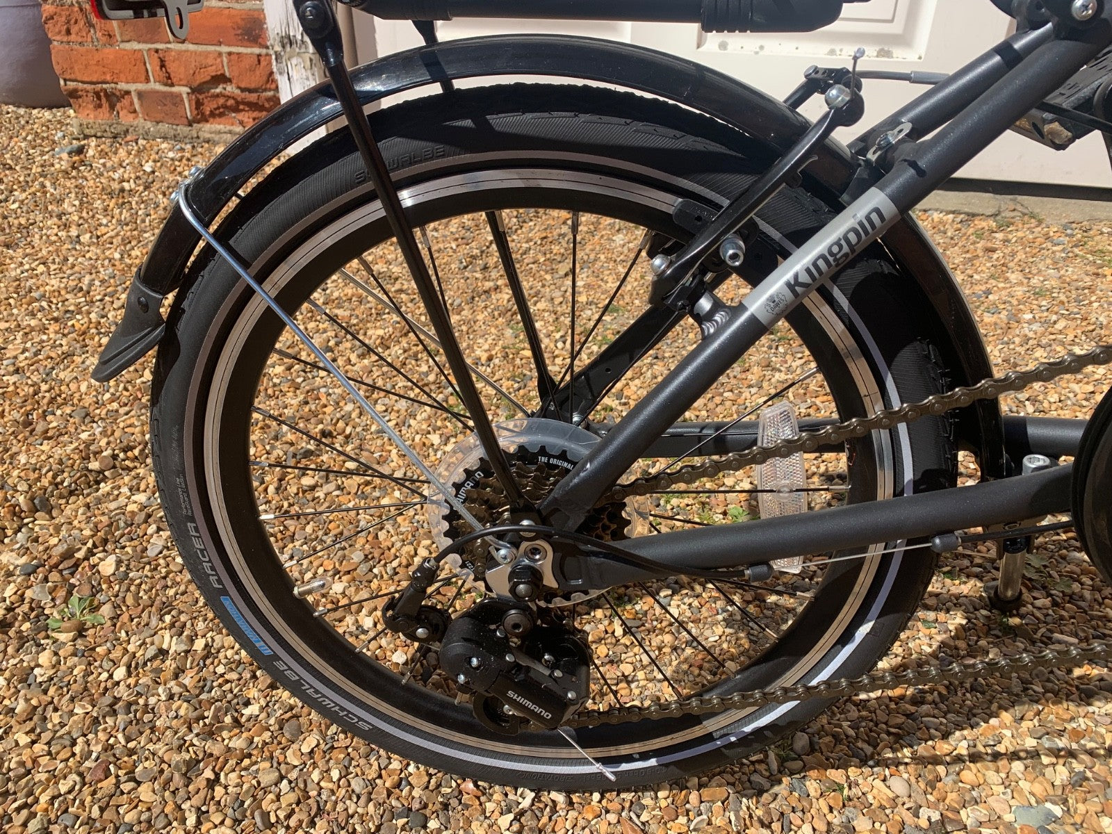 PAIR OF DAWES KINPIN FOLDING BIKES UNUSED AND IN MINT CONDITION