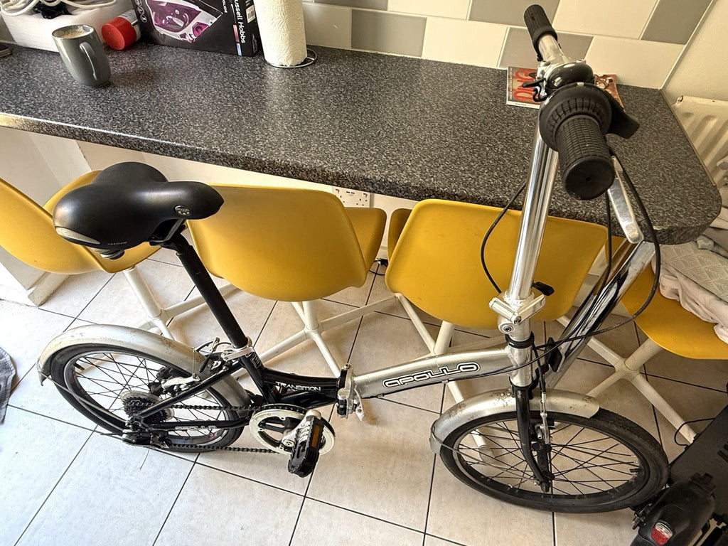 Apollo Transition 20in Folding Bike 6-Speed Aluminium Mudguards Silver/Black