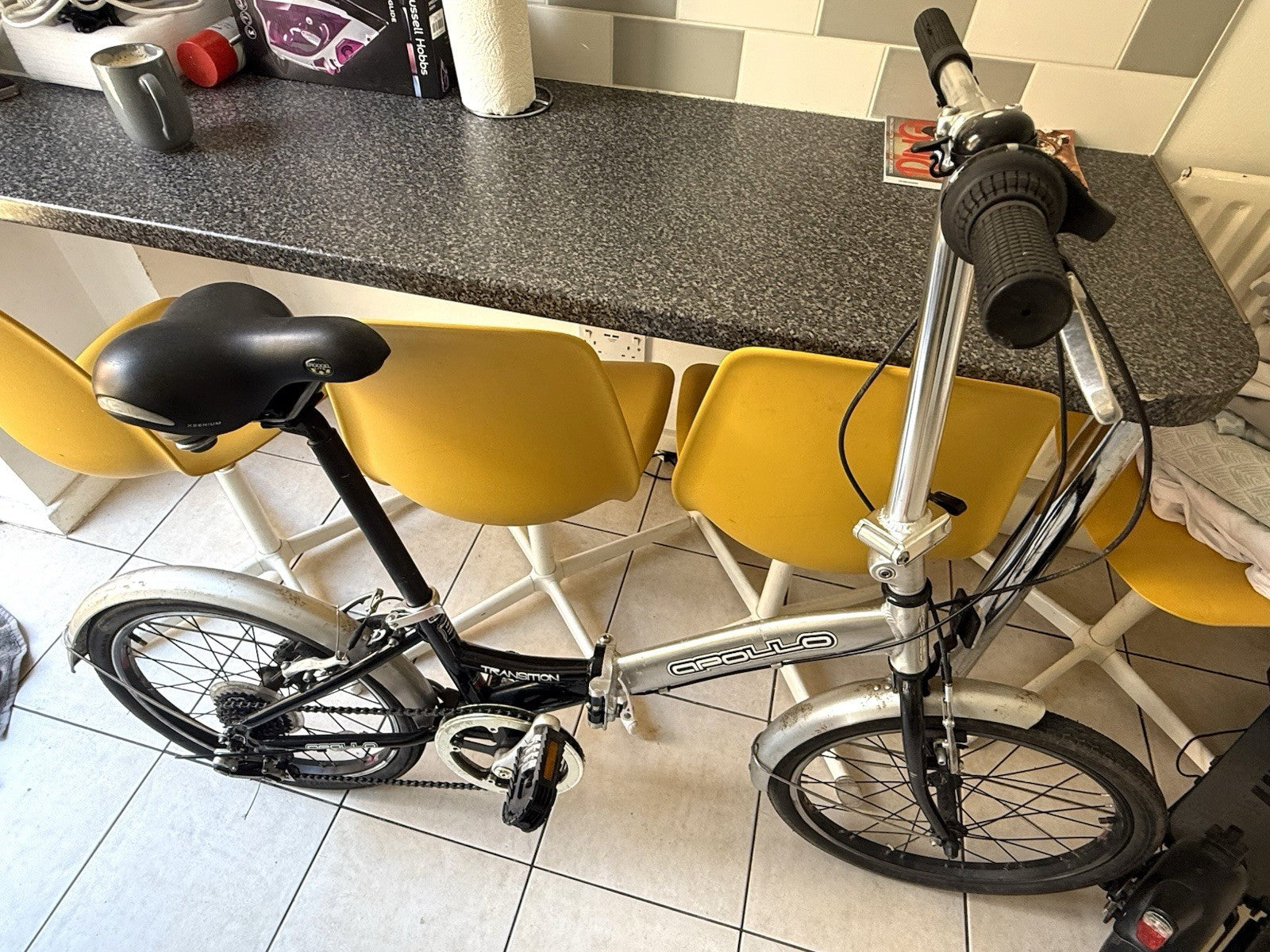 Apollo Transition 20in Folding Bike 6-Speed Aluminium Mudguards Silver/Black