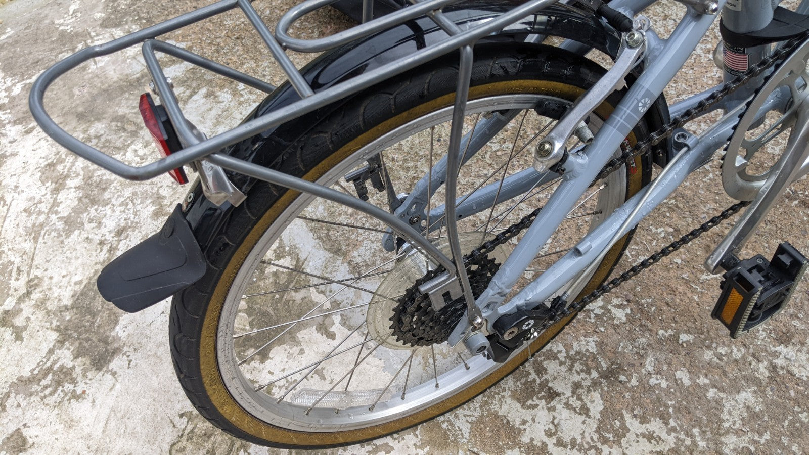 Dahon Vitesse Folding Bike