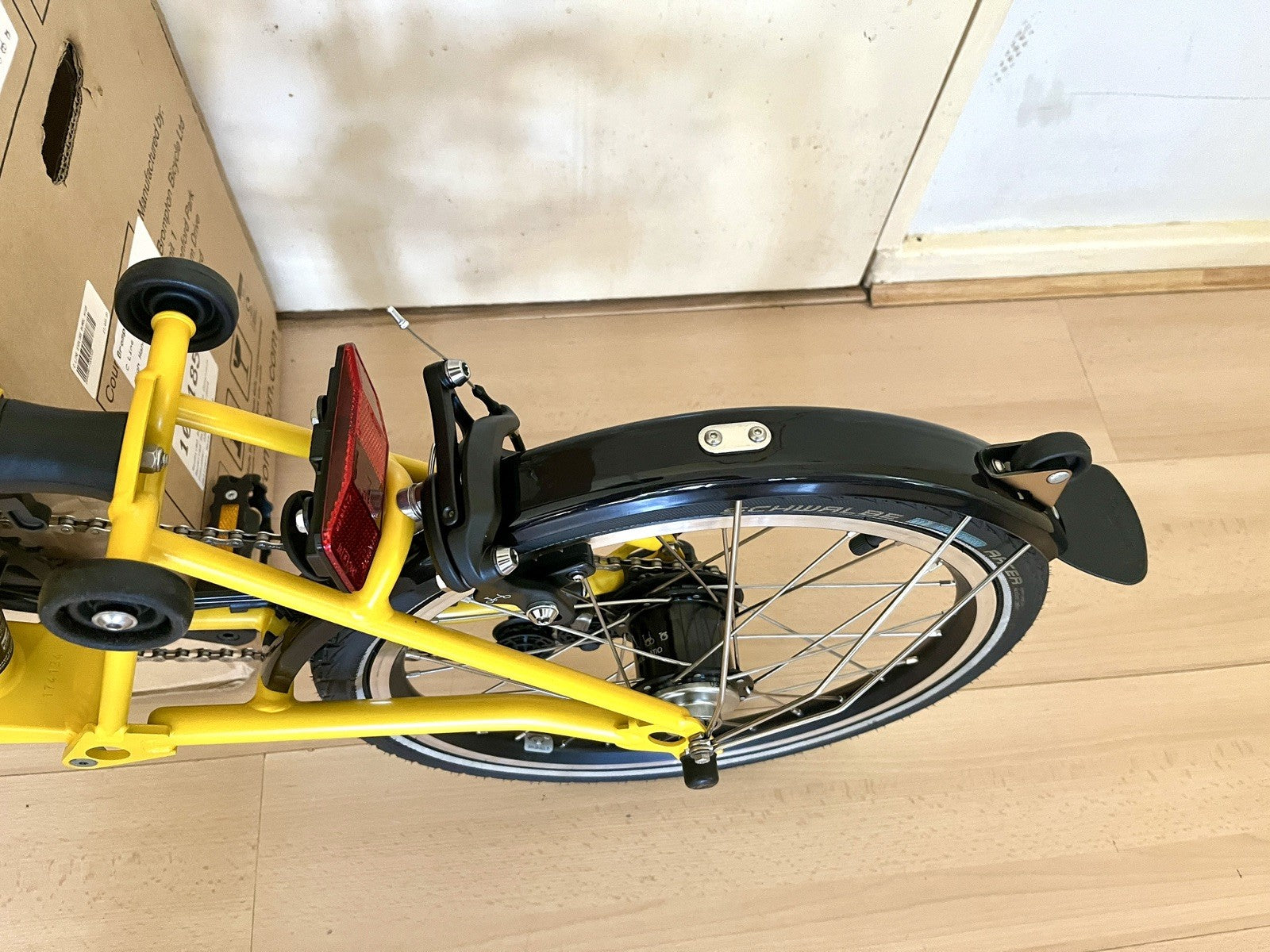 Brompton C Line Explore 6 Speed H Handlebar - Bumblebee Yellow / Black New