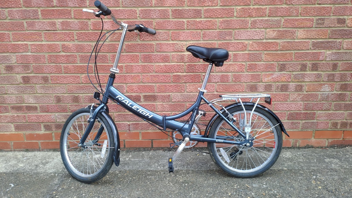Raleigh EVO 7 SP AirLite Folding Bike Grey / Navy Bicycle 20" Wheels