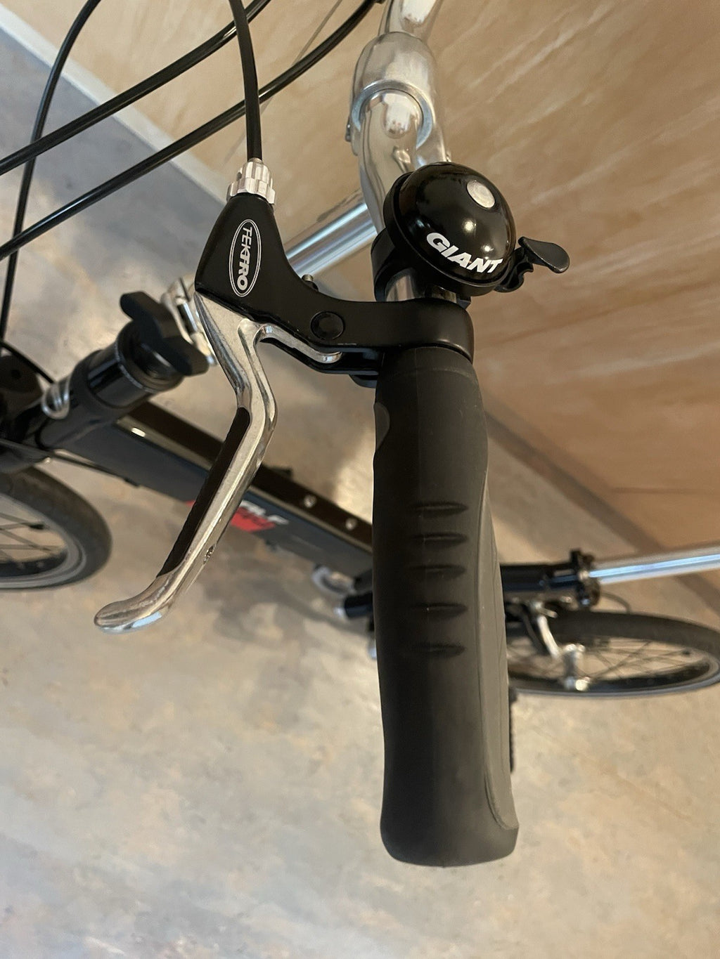 Giant Halfway Folding Bike 20'' Wheels 7-Speed Excellent Condition Black Frame